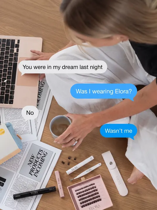 Flat lay of a desk with chat bubbles: “Was I wearing Elora?”